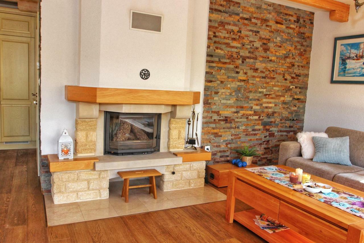 Villa Leko Dream House Cetina Екстериор снимка